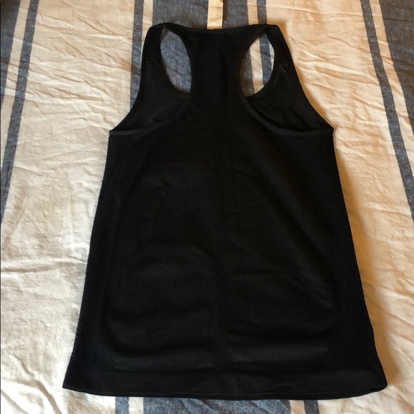 Fabletics Christine Seamless Openwork Tank - Picture 2 of 5